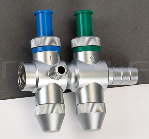 LP310-205 / Manico Per Irrigazione/Aspirazione, Con Valvola A Tromba E Attacco Per Tubo E Luer Lock